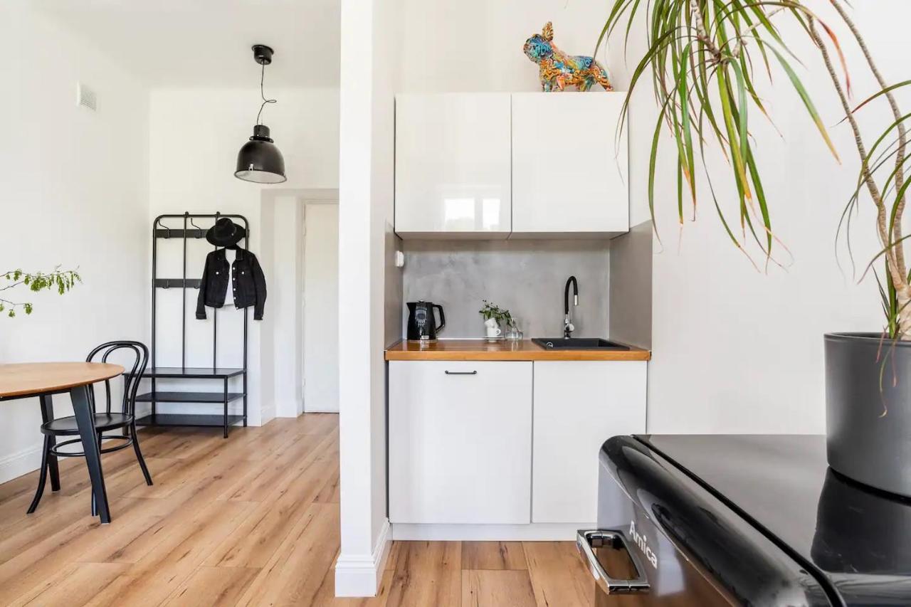 Rozbrat Studio With Park View Warsaw Ngoại thất bức ảnh